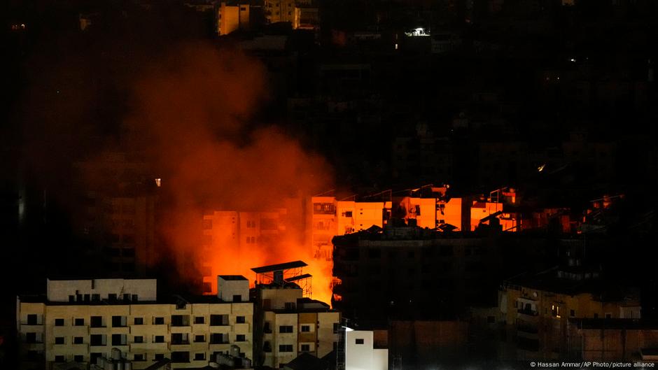 مصادر: الجيش الإسرائيلي يسيطر على موقع لحزب الله جنوبي لبنان