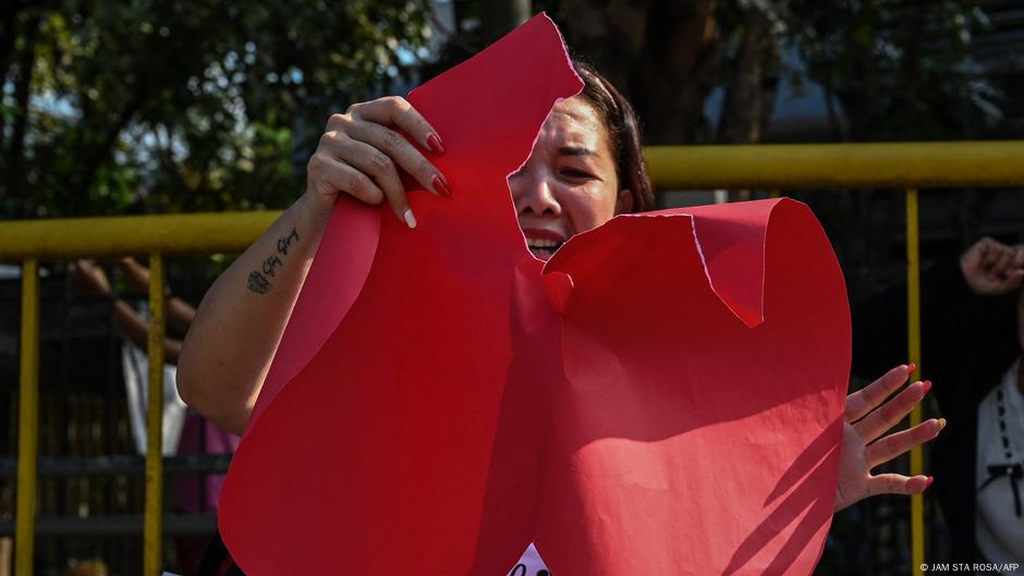 Divorce in Asia: Women grapple with cultural, legal hurdles  DW  08/19/2025