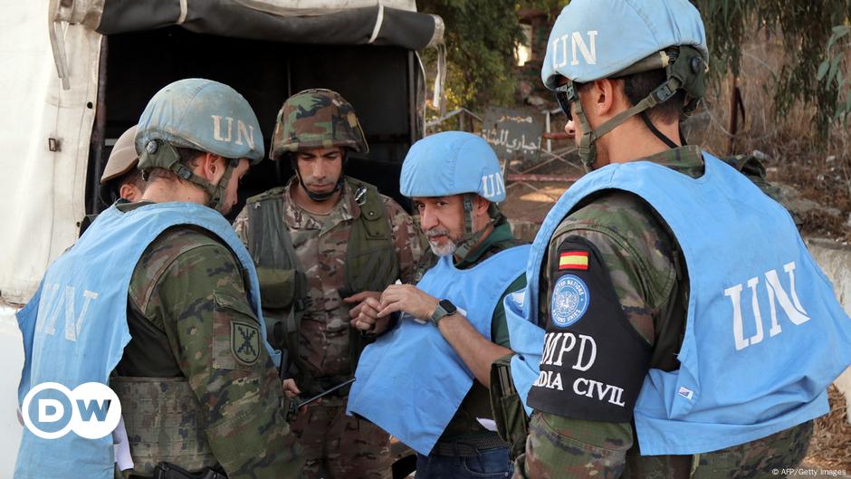 Blue helmets in Lebanon “will remain in positions” – DW – 10/15/2024