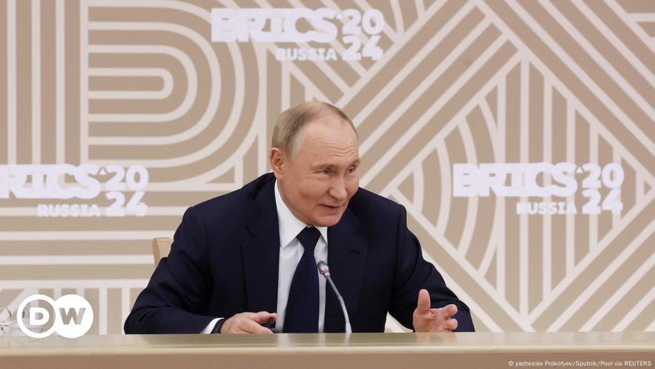 Ukraine updates: Putin slams Zelenskyy's nuclear comments