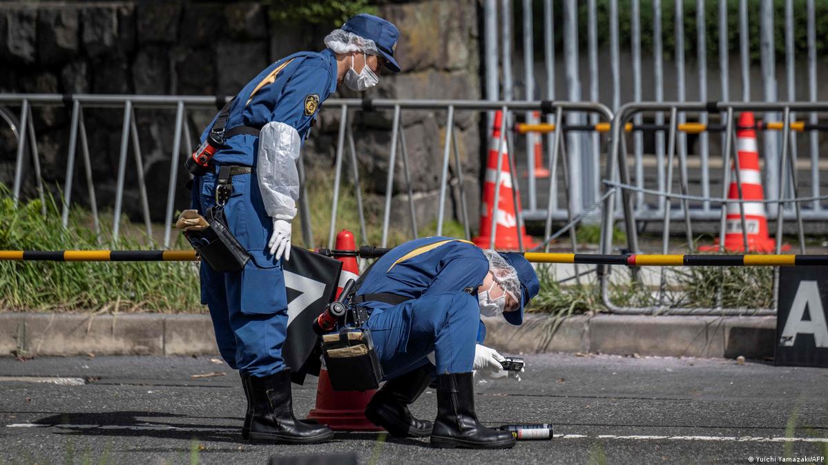 Japan Man targets ruling party headquarters with firebombs DW 10