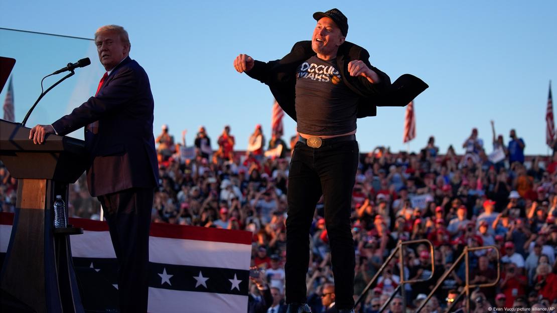 Donald Trump i Elon Musk na pozornici