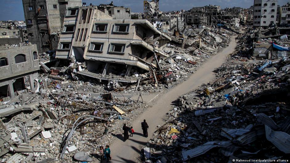 イスラエルの攻撃により少なくとも115人のパレスチナ人が死亡 – DW – 2024年10月22日