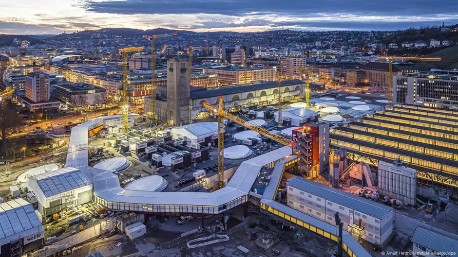 Imućni Štutgart se upustio i u apsurdno skup projekt nove železničke stanice Stuttgart 21 u uverenju da će blagajna uvek biti puna. Ali i tu se došlo do granica...