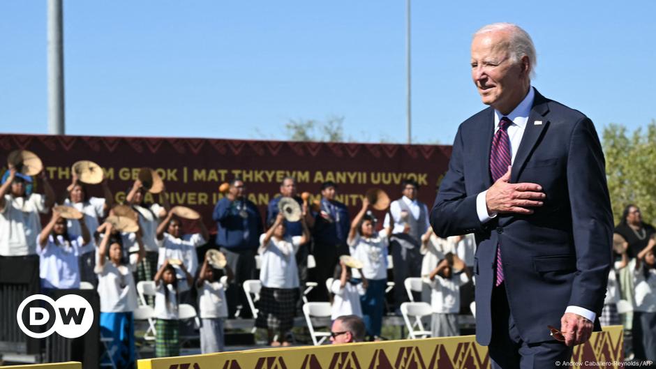 Biden makes historic apology to Native Americans – DW – 10/26/2024