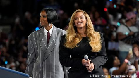 USA |  Beyonce und Kelly Rowland bei Wahlkampf Veranstaltung von Harris