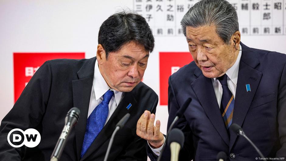 Japan's snap election backfires on ruling party – DW – 10/28/2024