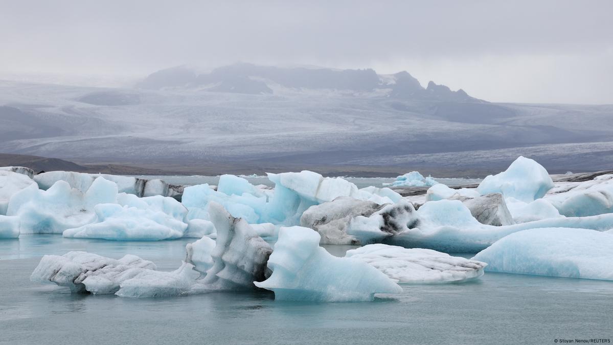 Is climate change increasing Iceland's volcanic activity? DW 11/10/2024