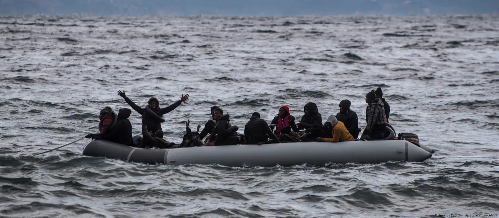 Más de 10 mil migrantes murieron tratando de llegar a España – DW –  26/12/2024