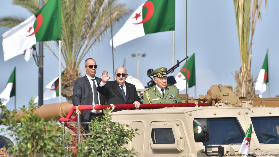 ما هي رسائل الجزائر من الاستعراض العسكري الضخم؟