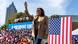 La candidata presidencial demócrata, la vicepresidenta de EE.UU. Kamala Harris saluda a sus partidarios en un mitin en el Centro Cívico de Atlanta, en el estado de Georgia. La candidata presidencial demócrata, la vicepresidenta de EE.UU. Kamala Harris saluda a sus partidarios en un mitin en el Centro Cívico de Atlanta, en el estado de Georgia.