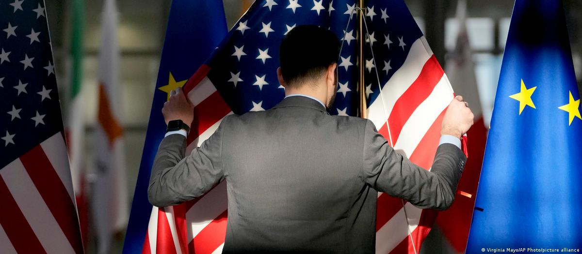 Negociações entre União Europeia e Estados Unidos sobre compartilhamento de dados policiais avançam sob críticas de especialistas em privacidade.