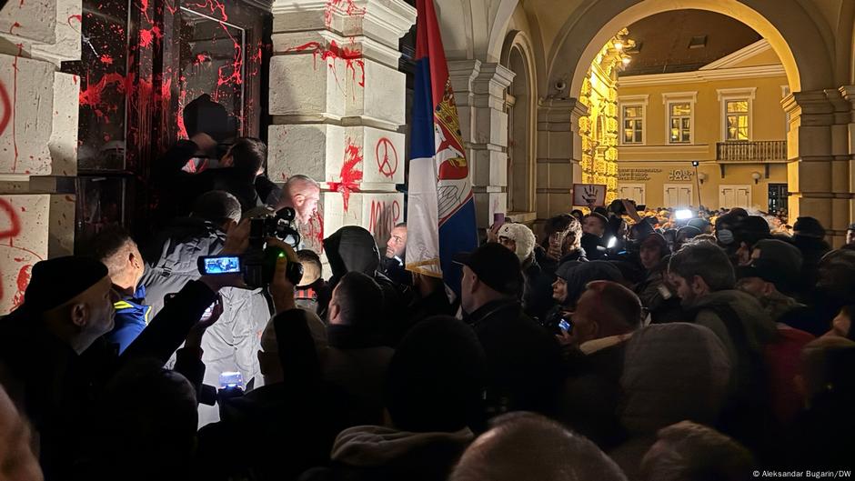 Protesti ispred Gradske kuće u Novom Sadu, 5. novembar 2024.