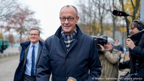 Der Kanzlerkandidat der Union Friedrich Merz erhöht den Druck auf Bundeskanzler Olaf Scholz.