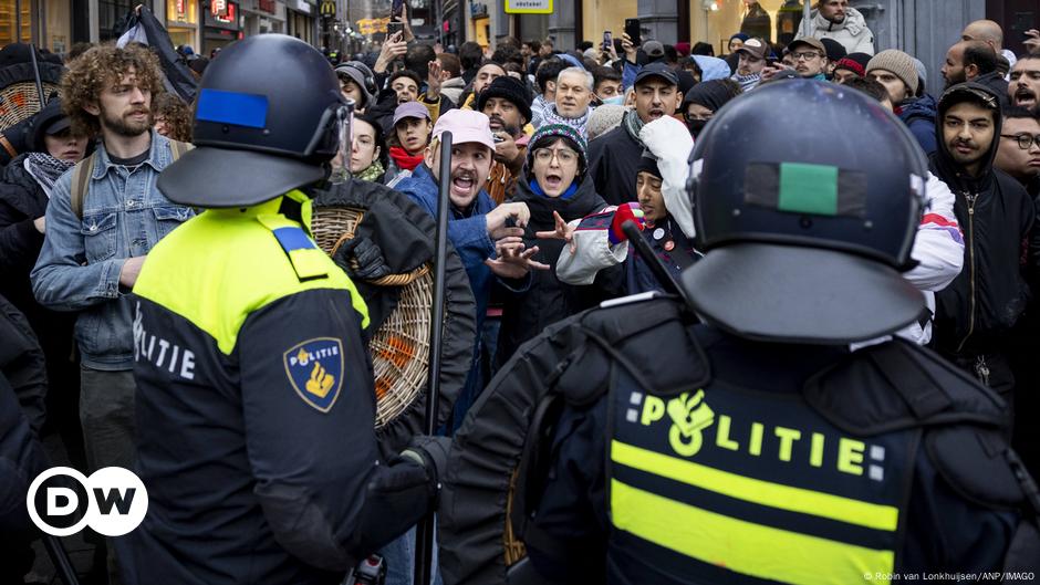 Amsterdam police break up banned pro-Palestinian rally