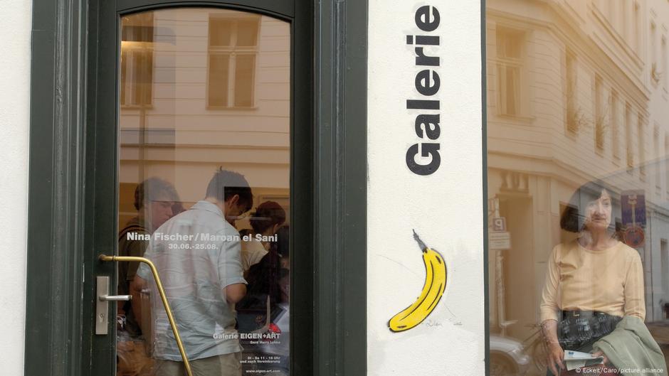 Banana Tomasa Baumgertela na zidu u Berlinu