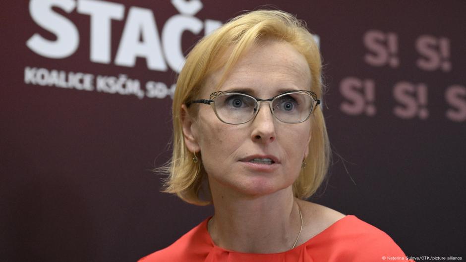 Katerina Konečna je glavna kandidatkinja koalicije „Dosta je!“, predsednica KSČM i poslanica u Evropskom parlamentu
