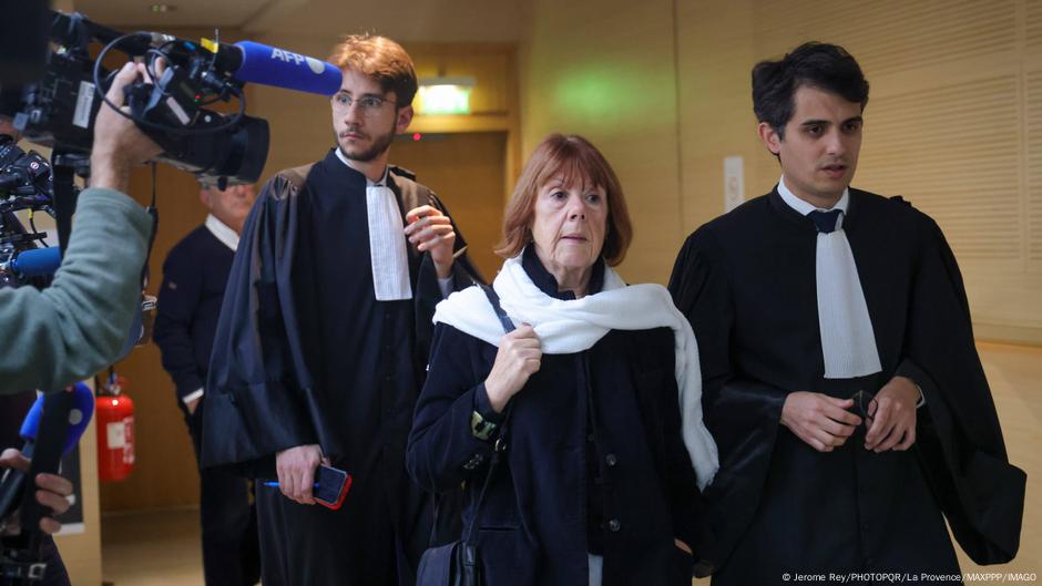 Pelicot rape trial: French prosecutors seek max sentences – DW – 11/26/2024