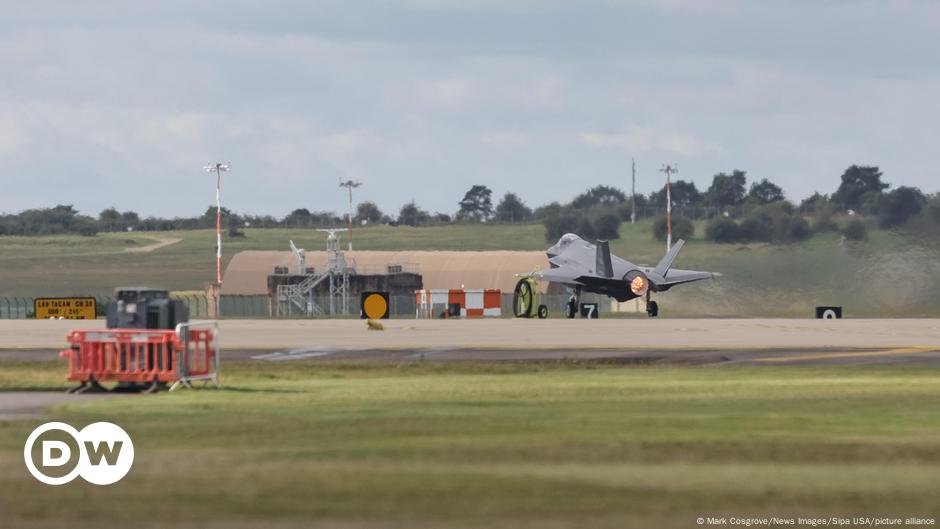 Unidentified drones seen over UK airbases — US Air Force – DW – 11/24/2024