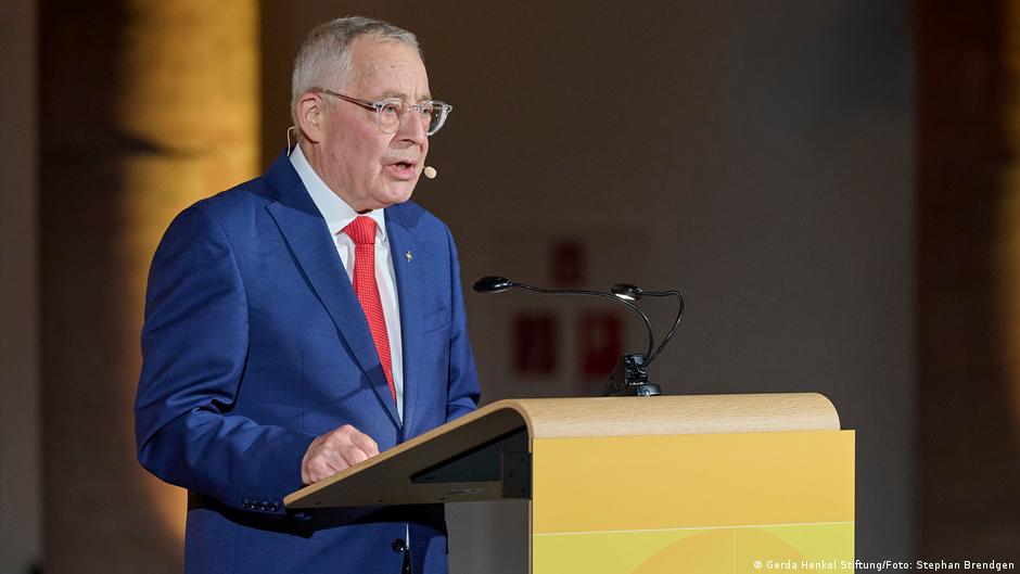 Німецький історик Карл Шлеґель розкритикував німецький пацифізм