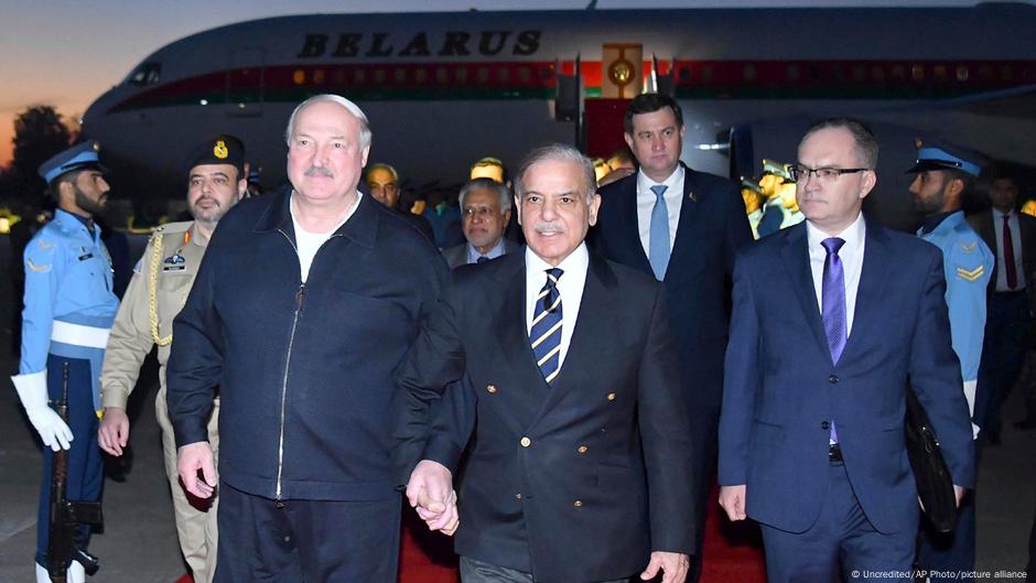 Šarif i Lukašenko u novembru 2024.