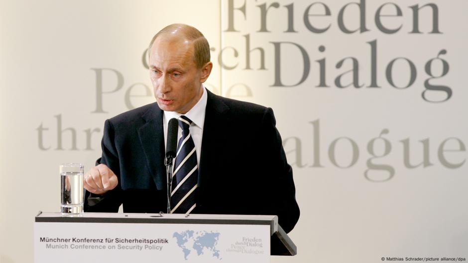 Vladimir Putin na Minhenskoj konferenciji 2007.