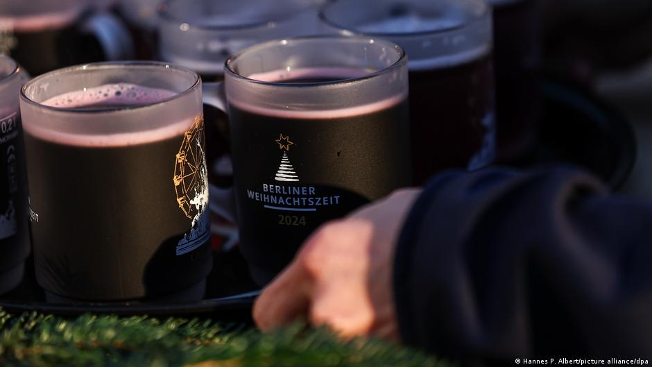 Od anyżu po wersję bezalkoholową. Różne odmiany niemieckiego grzańca