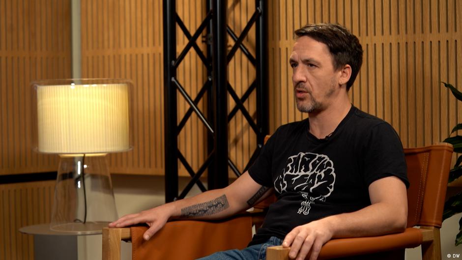 Актера Артура Смольянинова в РФ заочно приговорили к 8 годам колонии