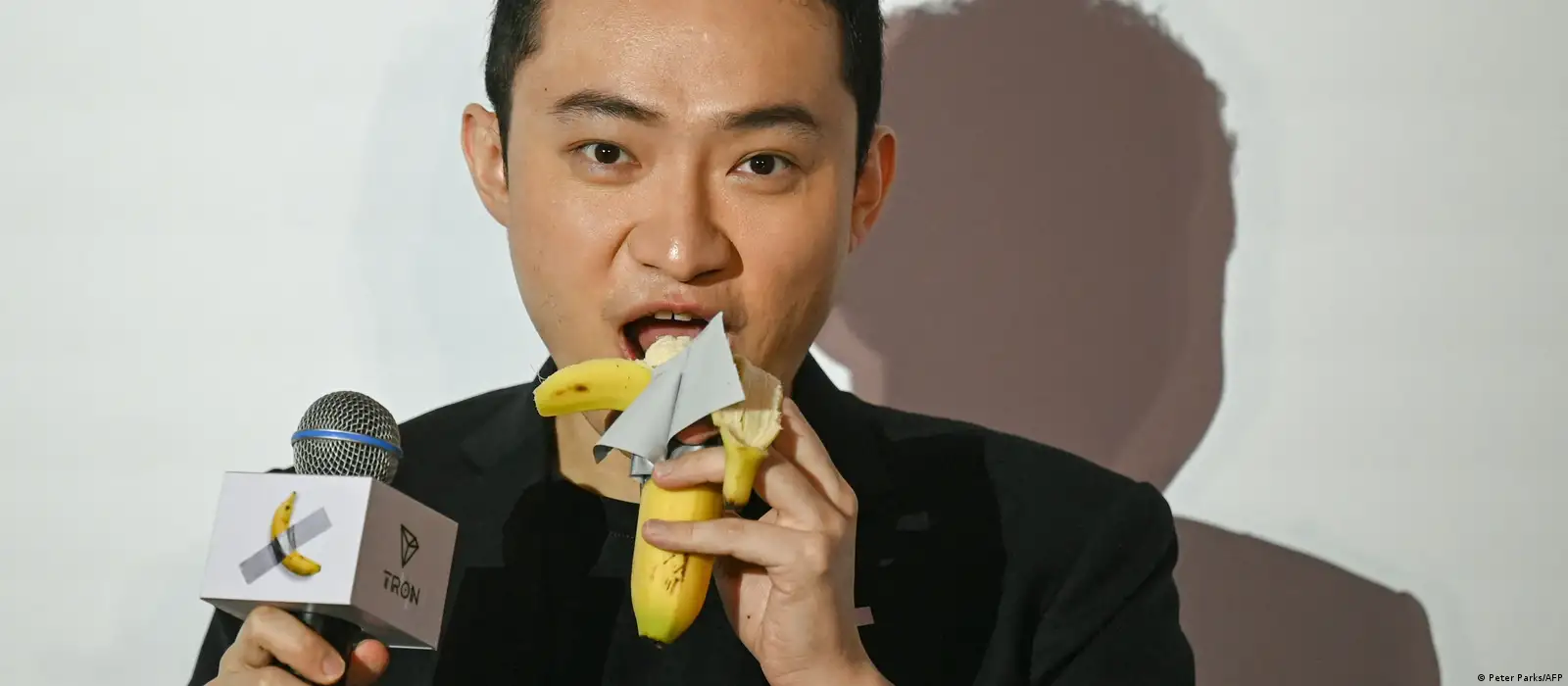 Crypto entrepreneur eats million dollar duct-taped banana