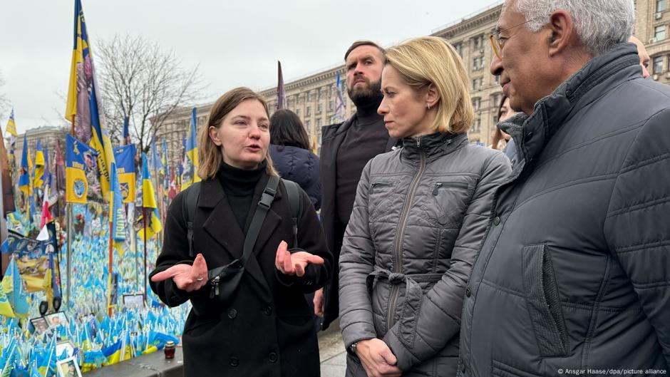 Kaja Kalas (u sredini) i Antonio Kosta (desno) na Majdanu, 1.12.2024.