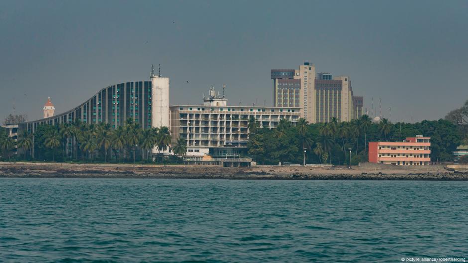 Médias en Guinée : l'Etat tente de désamorcer la crise