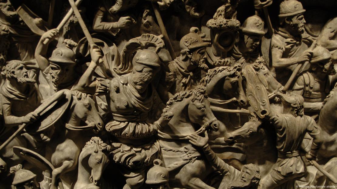 Tumba del siglo II de un general romano de las campañas germánicas de Marco Aurelio (172-175). Villa delle Pietralata, Portonaccio. Palazzo Massimo. Tumba del siglo II de un general romano de las campañas germánicas de Marco Aurelio (172-175). Villa delle Pietralata, Portonaccio. Palazzo Massimo.