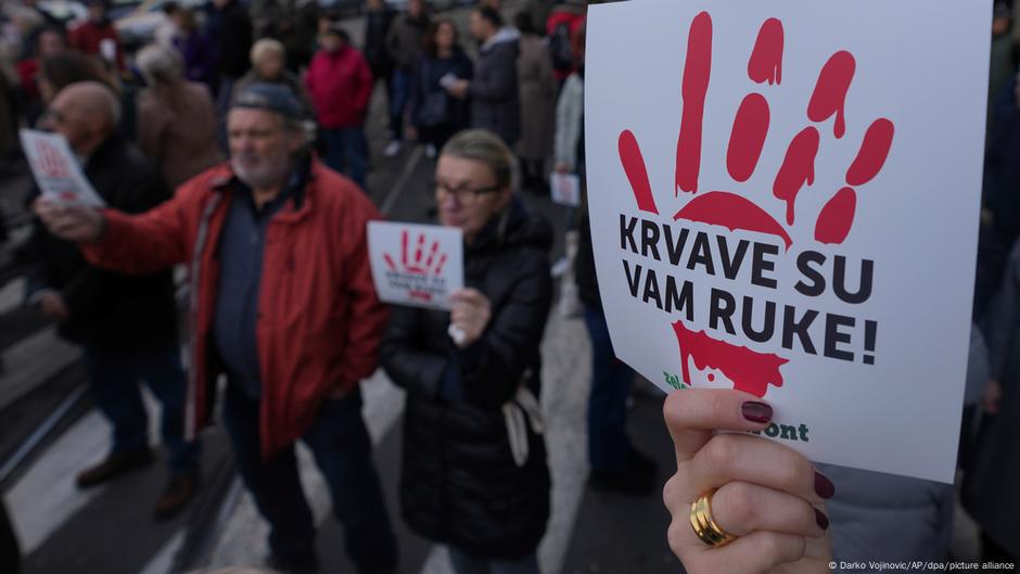 Protesti pod sloganom „Krvave su vam ruke!“