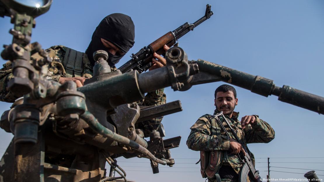 کرد ملیشیا وائی پی جی کے شامی جنگجو کرد ملیشیا وائی پی جی کے شامی جنگجو