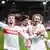 El delantero Nick Woltemade (der.) es codiciado por el Bayern Múnich, pero tiene contrato firme con el Stuttgart, que no lo quiere dejar ir.