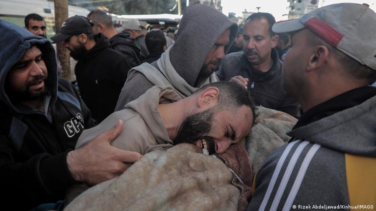 Al menos siete muertos en ataque israelí en Gaza
