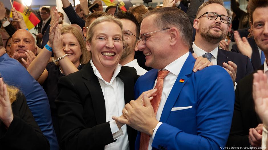 Lideri AfD-a, Alis Vajdel i Tino Hrupala