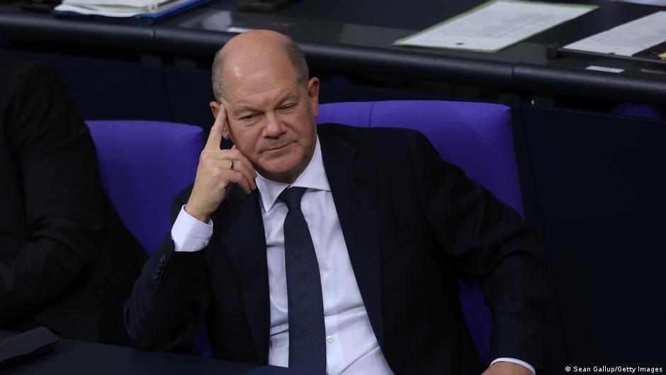 البراغماتي &quot;الصامت&quot; شولتس.. المستميت في البقاء بمنصب المستشار