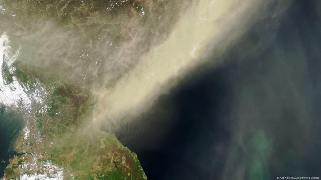 Las tormentas de arena primaverales del desierto de Taklamakan y el Gobi no solo afectaron a China y la península de Corea, sino que sus partículas fueron detectadas al otro lado del Pacífico, en Norteamérica. Las tormentas de arena primaverales del desierto de Taklamakan y el Gobi no solo afectaron a China y la península de Corea, sino que sus partículas fueron detectadas al otro lado del Pacífico, en Norteamérica.