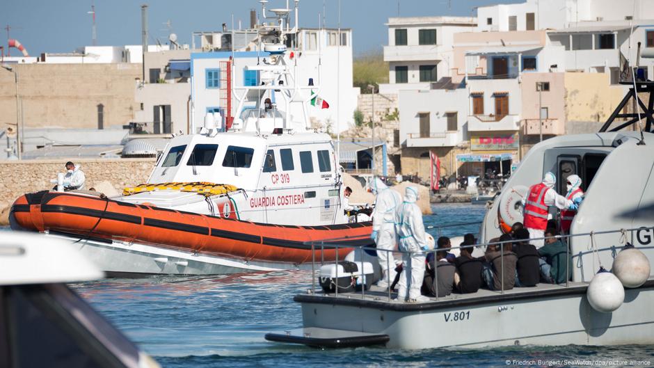 Al menos 20 personas mueren en naufragio frente a Lampedusa – DW – 13/08/2025