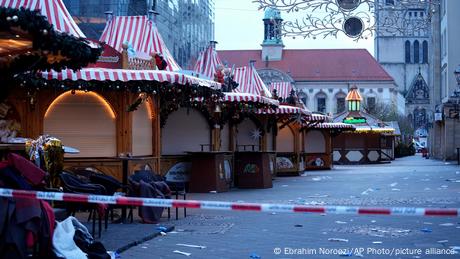 Polizeiabsperrung nach Autoattacke auf Weihnachtsmarkt in Magdeburg