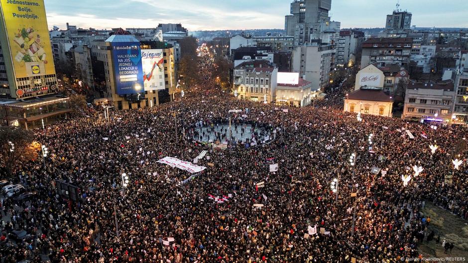 Ogromni protest na Slaviji