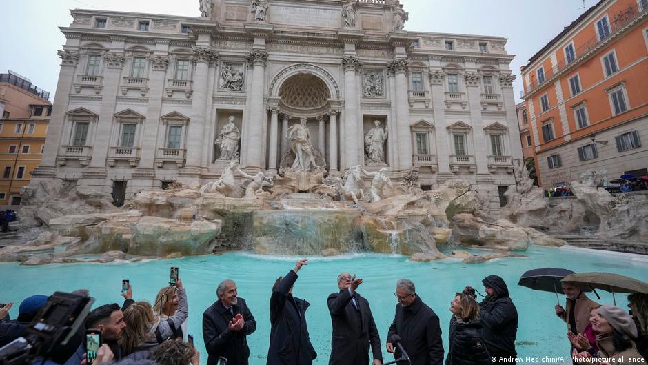 Podróże. Dostęp do Fontanny di Trevi już płatny