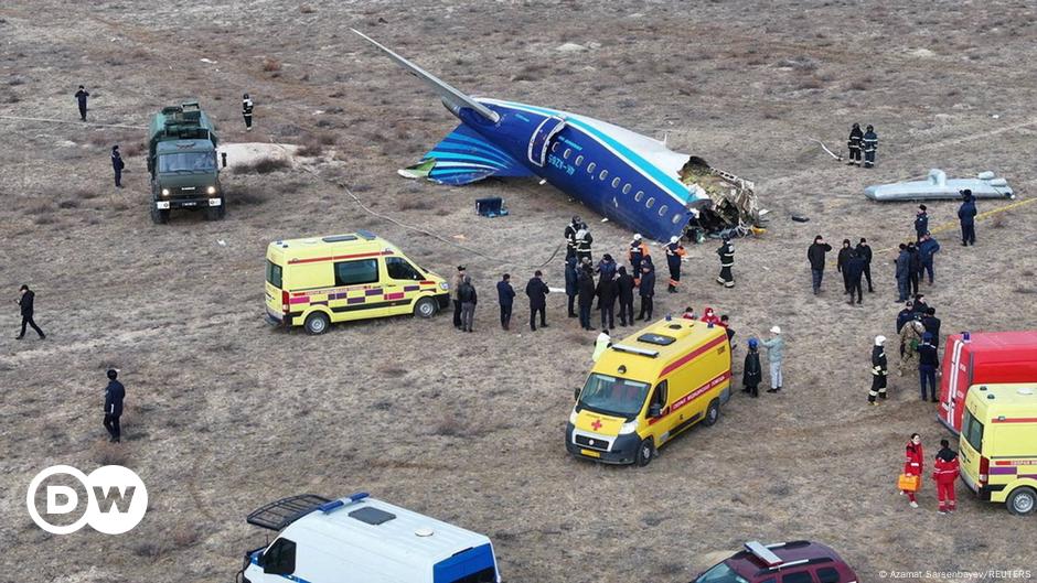 32 personas sobrevivieron a un accidente de avión en Kazajistán – DW – 25/12/2024