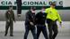 Francisco Luis Correa Galeano es escoltado por la policía tras desembarcar en un aeropuerto de Bogotá, Colombia, el miércoles 8 de junio de 2022. Francisco Luis Correa Galeano es escoltado por la policía tras desembarcar en un aeropuerto de Bogotá, Colombia, el miércoles 8 de junio de 2022.