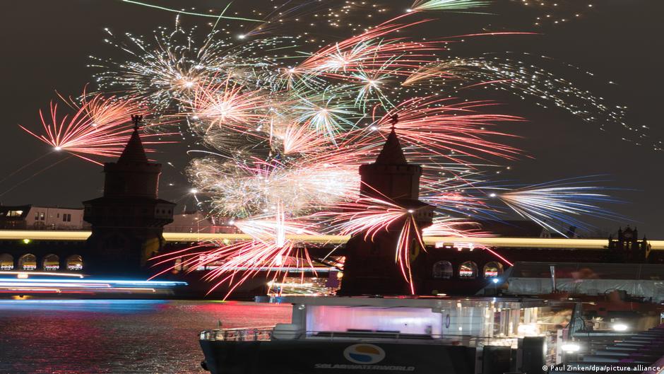 Pełne półki fajerwerków. Sprzedaż tylko przez trzy dni