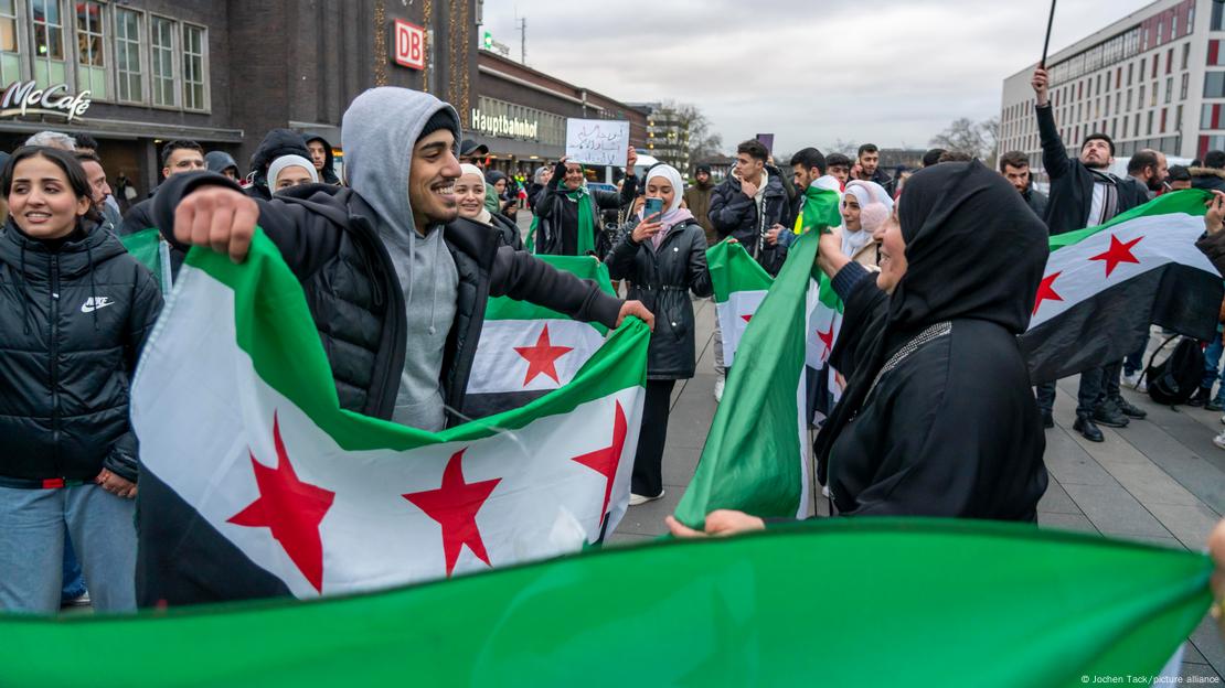 Сирийци в Германия празнуват падането на Асад