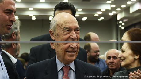 DW: Ο "μάγος" της αποποίησης ευθυνών