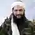 صورة مركبة لأحمد الشرع، الأولى (يسار الصورة) تعود لعام 2016 عندما كان الشرع أو أبو محمد الجولاني زعيم جبهة النصرة السورية. الصورة الثانية (يمين) تعود لعام 2024 للشرع في القصر الرئاسي بعد تنصيبه رئيس انتقالي لسوريا.