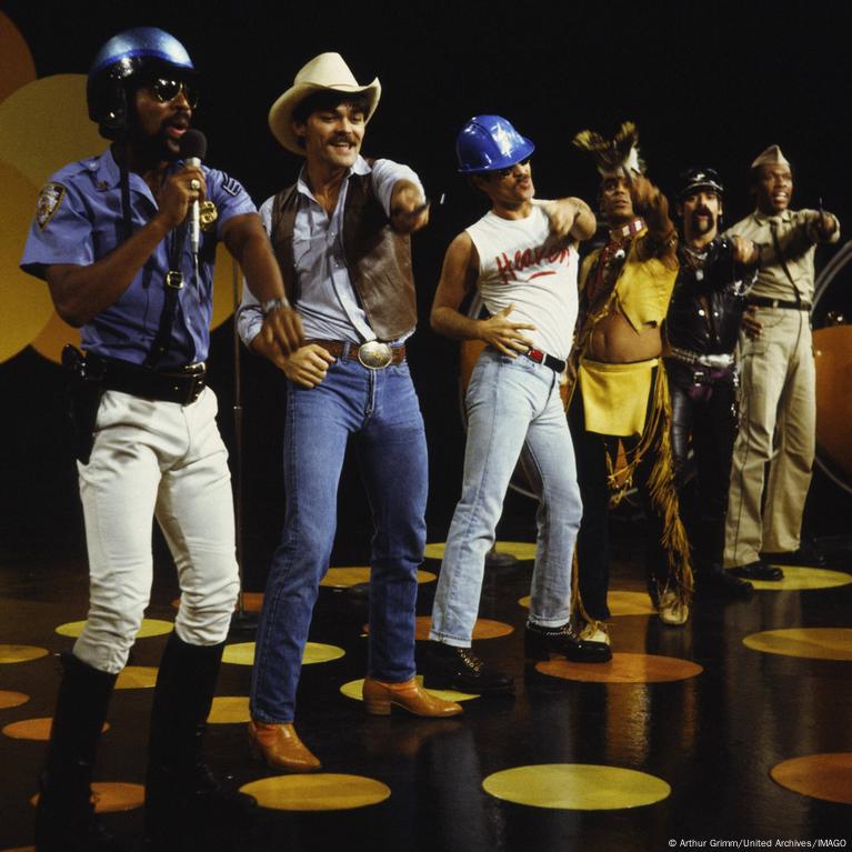 Por qué la banda "Village People" apoya a Donald Trump – DW – 17/01/2025